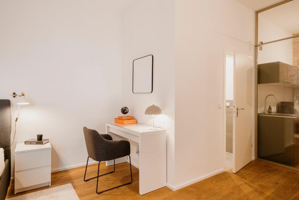 Homely Berlin - Super Modern, City Center, Rosenthalerplatz 4