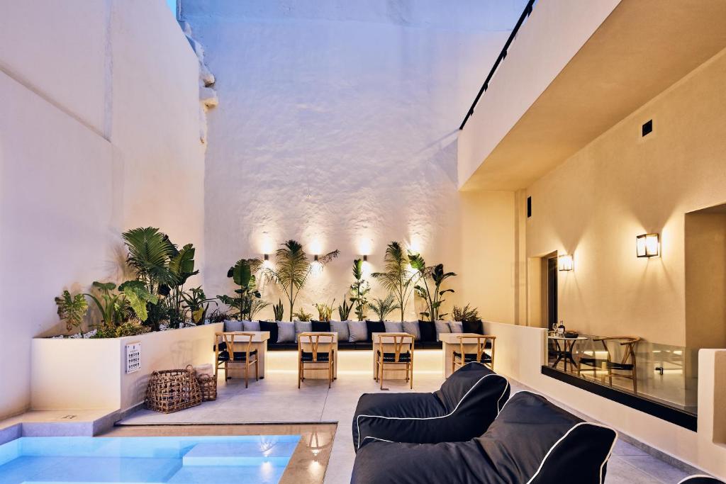 Grande Madonna Luxury Boutique Suites 3