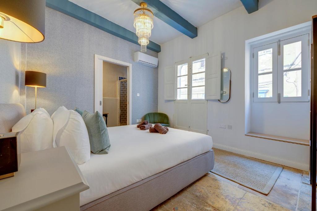 Charming Maltese Townhouse in Senglea 2