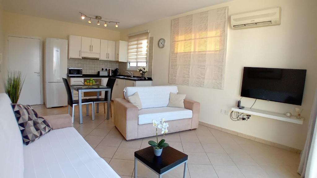 Kato Paphos Suites 5