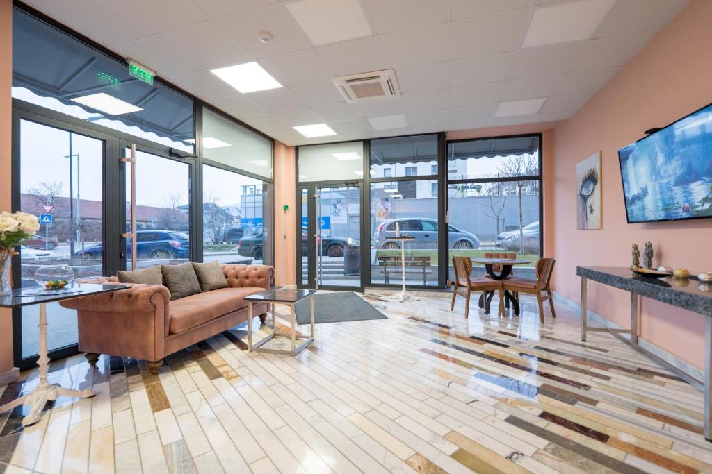 WOW studios for rent - bul Montevideo 25A - B 6
