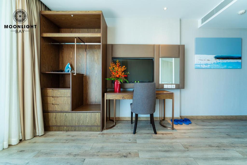 Moonlight Bay Panorama Ocean View