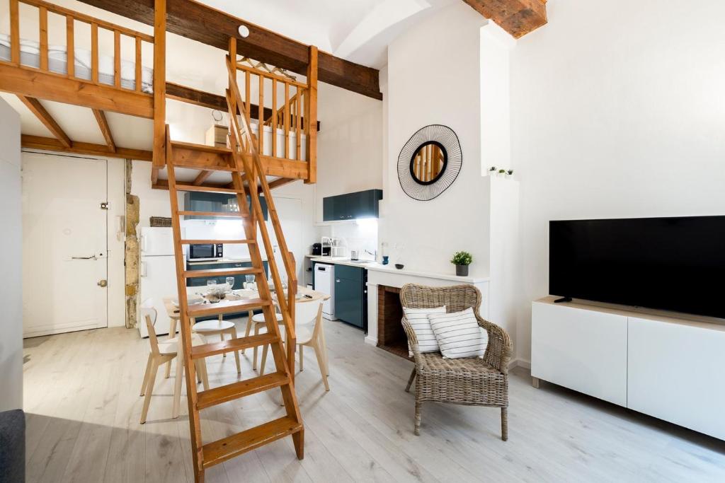 All in Lyon | Appartement cosy avec mezzanine Lyon centre 4