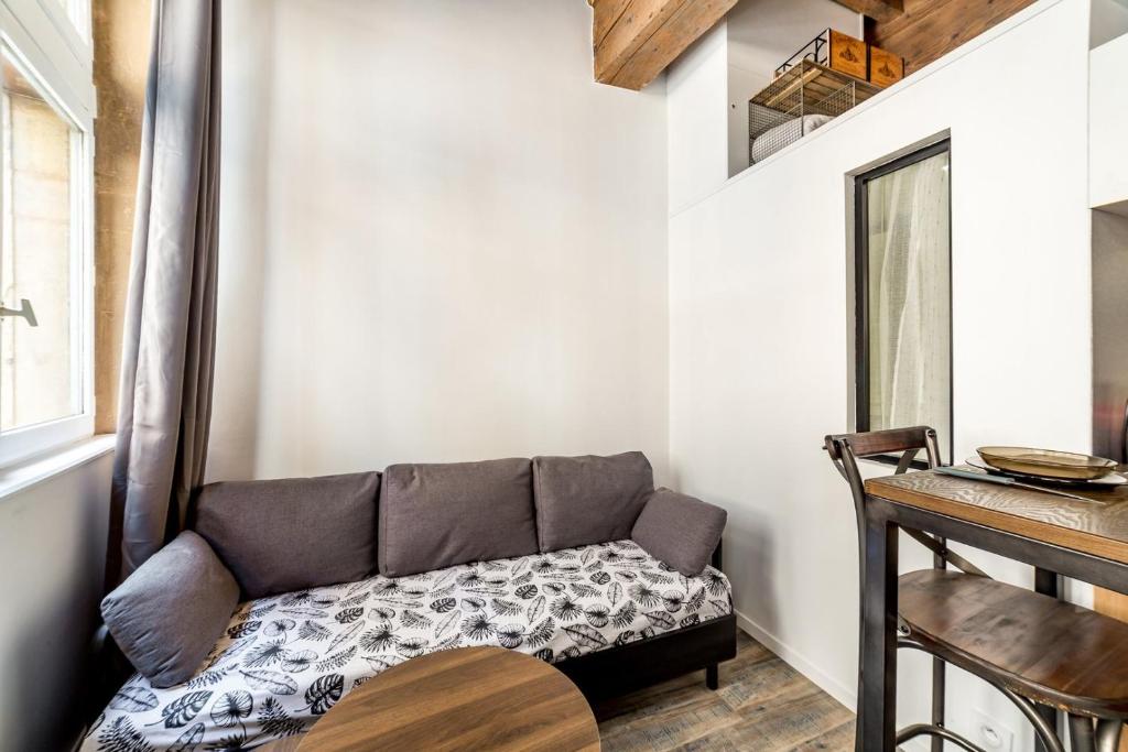 All in Lyon | Studio cosy Presqu’île de Lyon 8