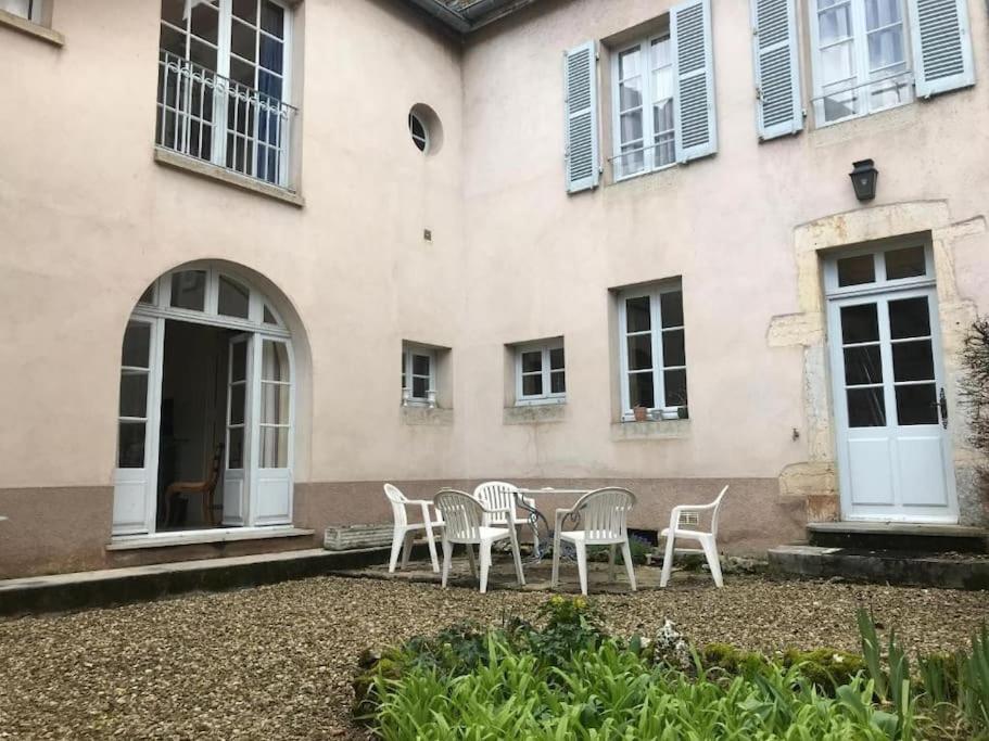 Bouchardine - Centre - Parking gratuit - Hospices 6