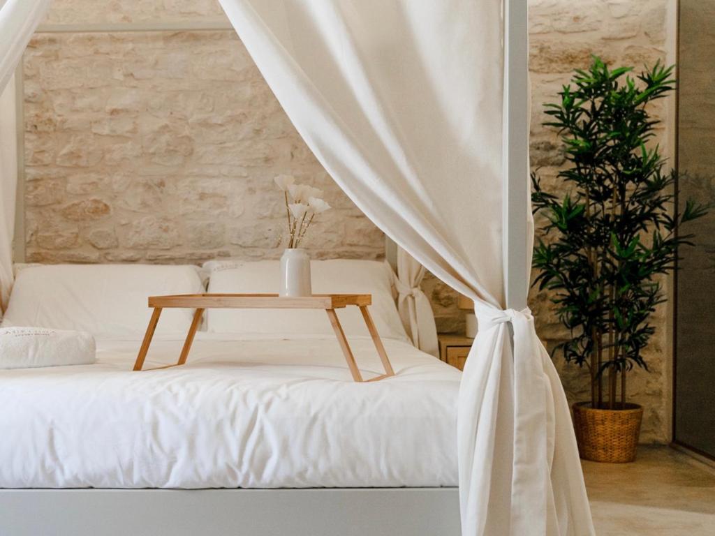Aurluna Luxury Suites 6