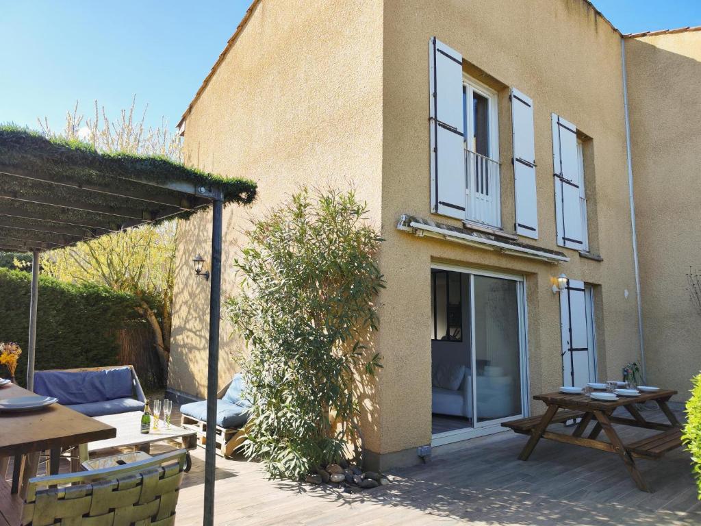 Le PATIO GARONNE maison 6 personnes, climatisé, Netflix 6