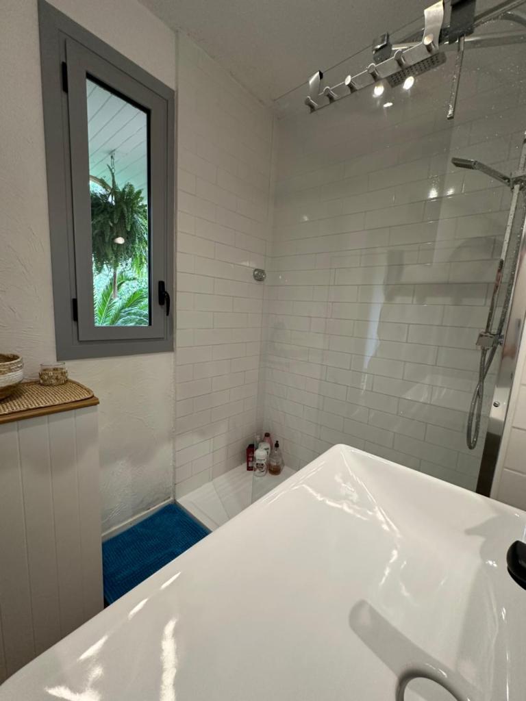 Saint Tropez centre parking et jardin privé inclus 8