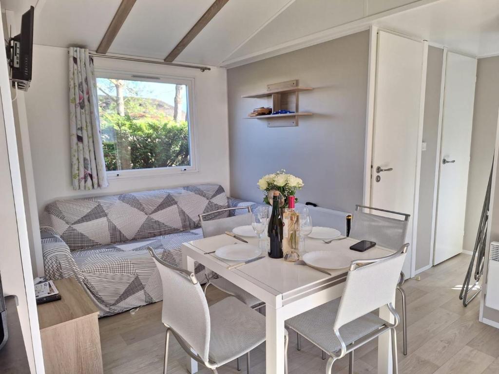 Photo de la galerie de l'établissement Mobilhome at Camping in Deauville, à Saint-Arnoult