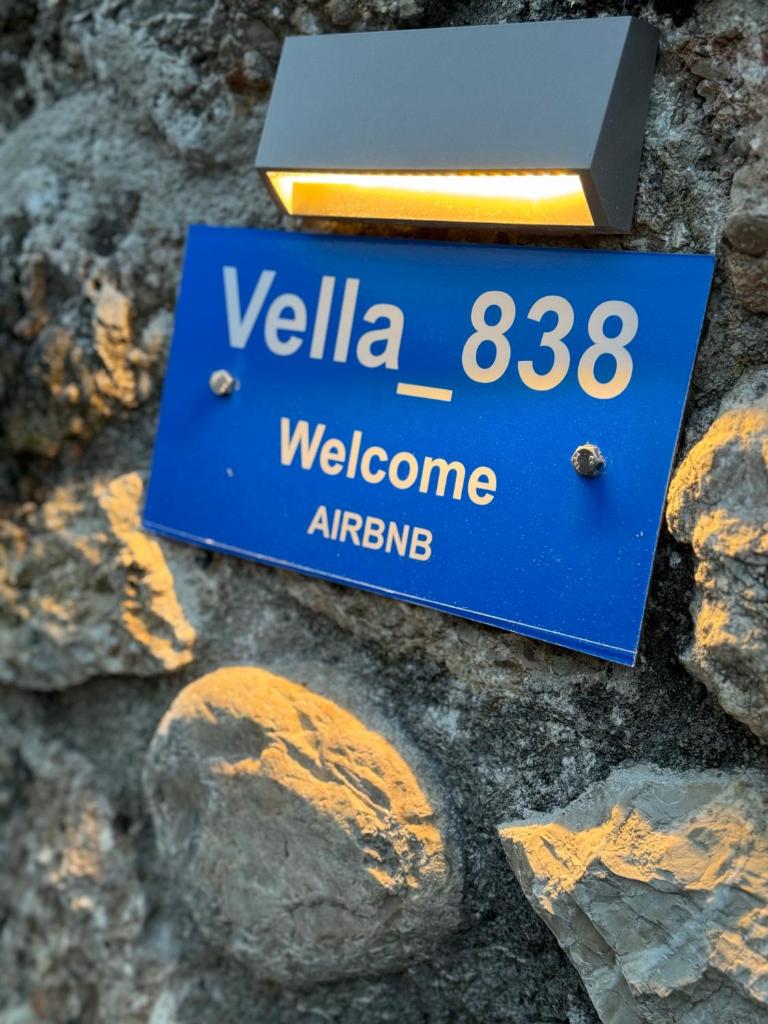 Vella_838 8