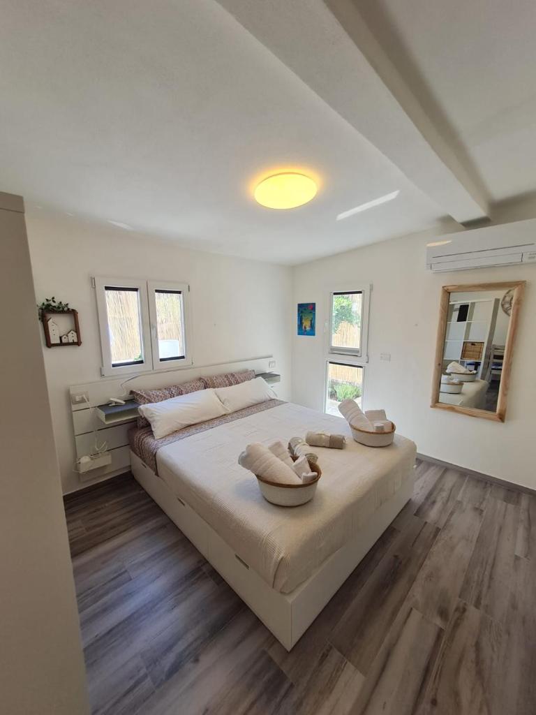 Monolocale con giardino privato, 1 minuto dal mare 2