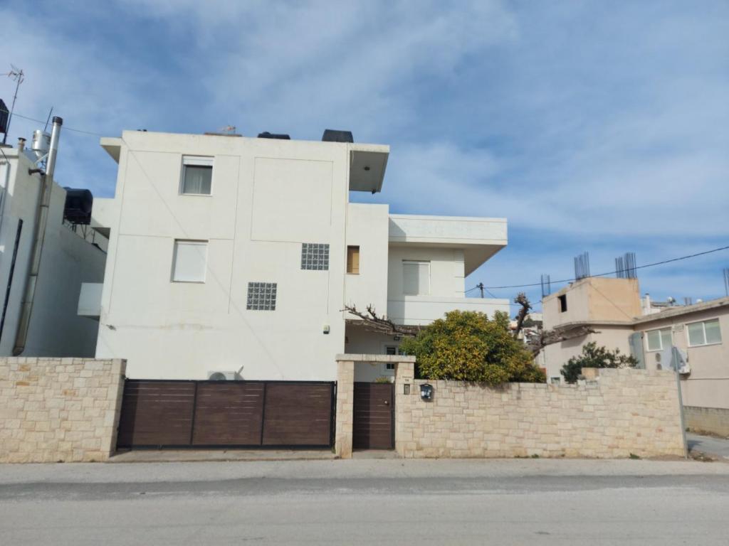 Georgios home