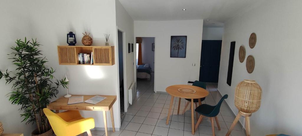 Superbe cocon 3 étoiles -plein sud- parking- proche village et plages 7