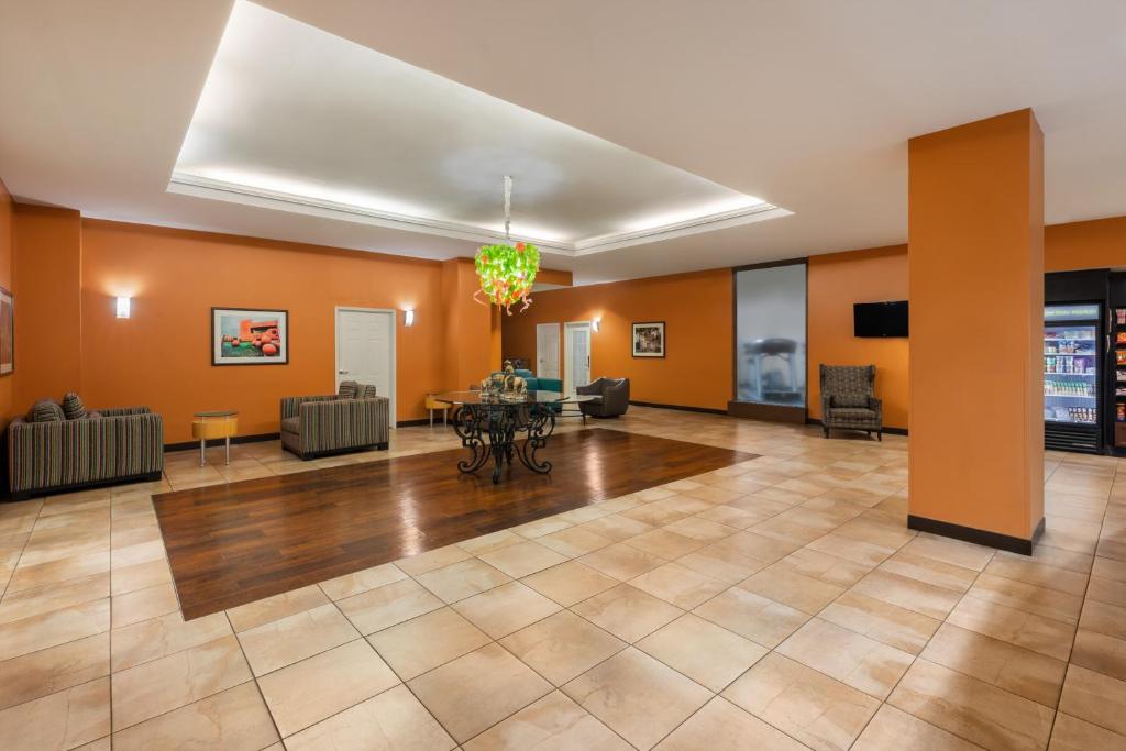 La Quinta by Wyndham San Antonio Medical Ctr. NW Image