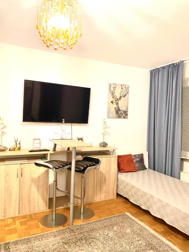 Welcome to Messe! Two-bedroom SmartApartment &Balcony 5