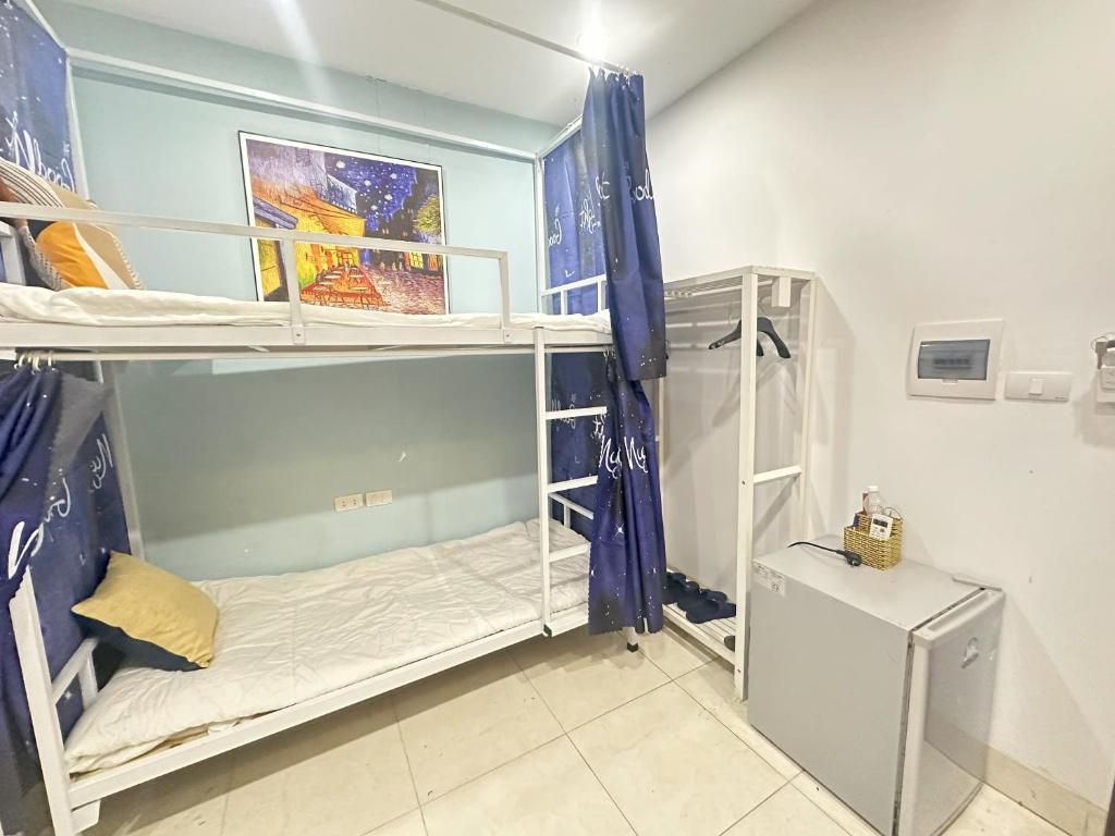 The Lakeview - West Lake Lotus Apartments