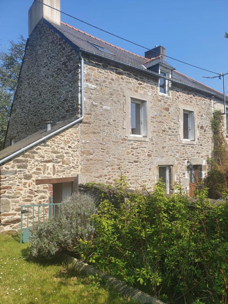 Charmante maison en bord de Rance 8