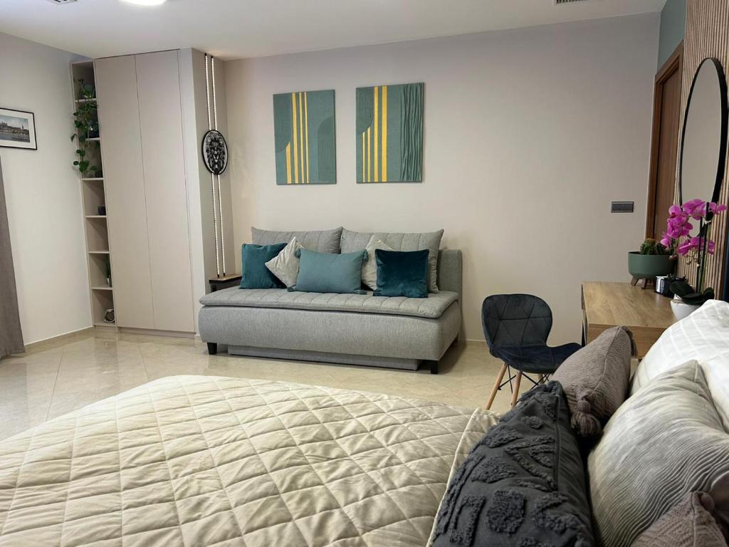 LEO Apartment FREE PARKING - President Palace 8