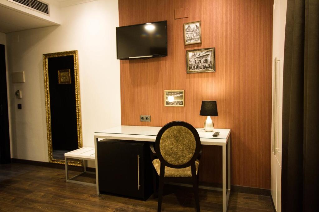 Moderno Image