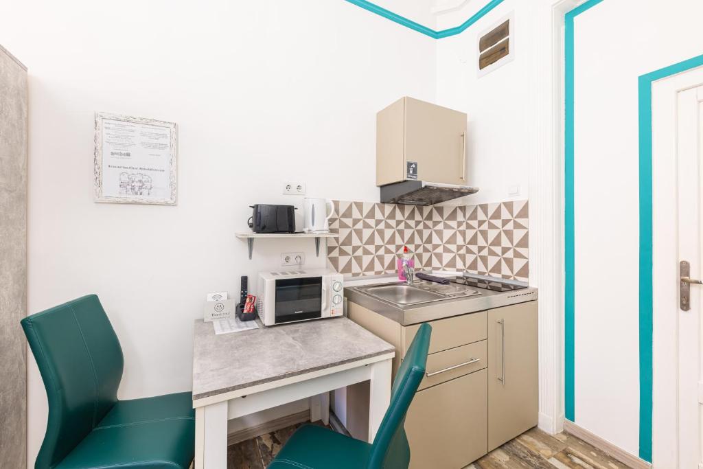 Amber Terrace Studios Downtown 6