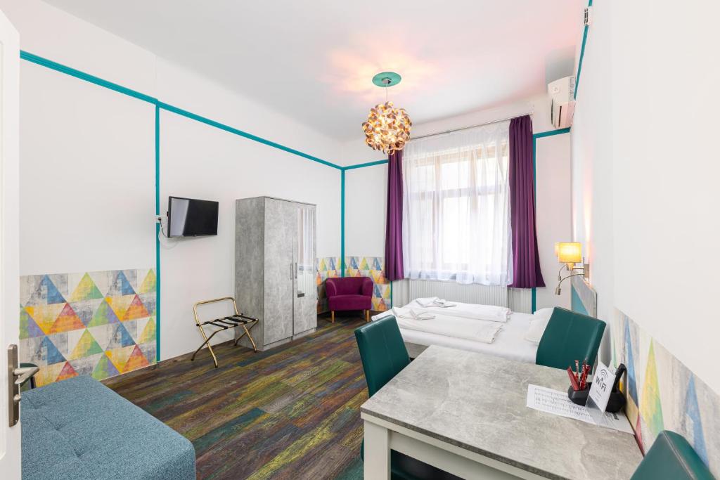 Amber Terrace Studios Downtown 1
