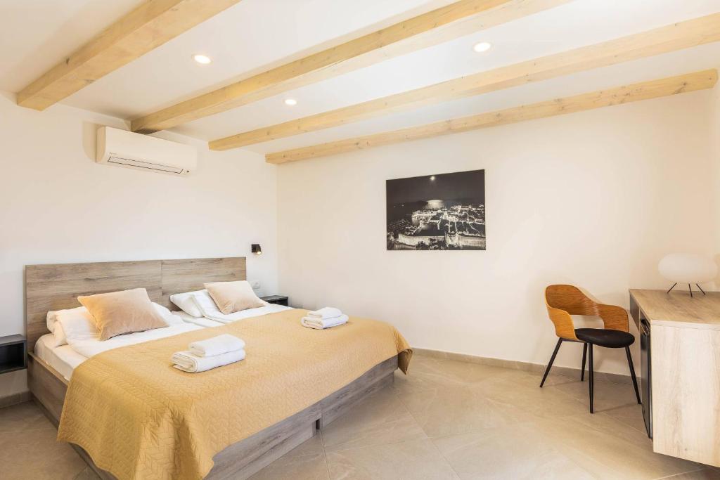 Stunning holiday house in the Old town by Irundo 8