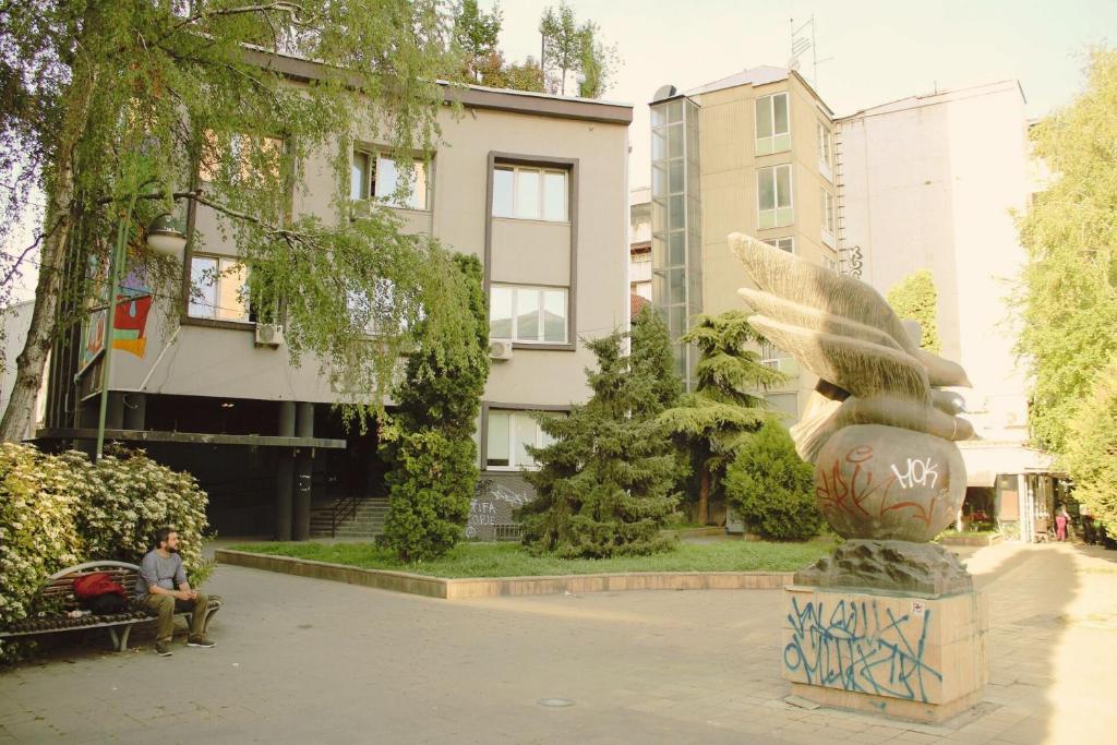 Sunny Center Apartment 6