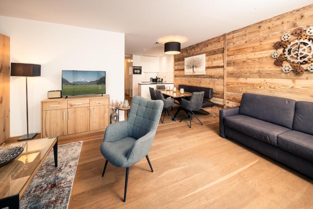 Bellevue Residences - Luxurious Lakeside Apartments 3