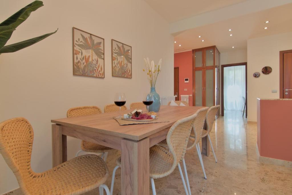 Atelier River Charm near Adige, Center & Game Room 8