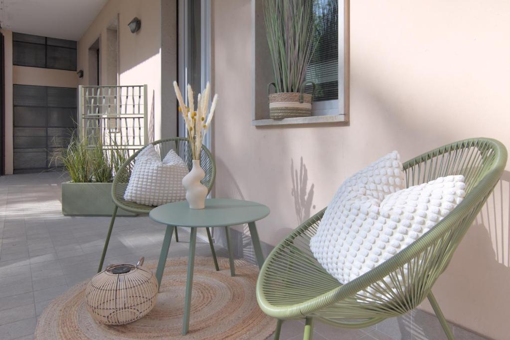 Atelier River Charm near Adige, Center & Game Room 2