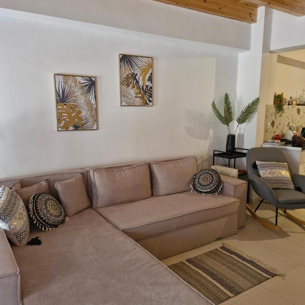Ivoni Family House 1