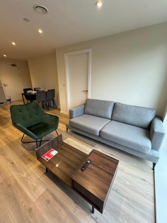 Richmond Row by L3 Apartments 3