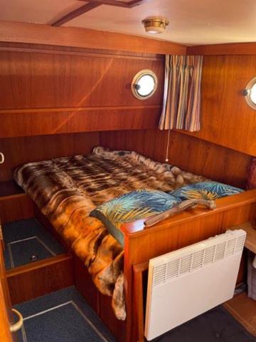 Photo de la galerie de l'établissement Séjour insolite- Bateau Hôtel- La Rochelle, à La Rochelle 4 autres photos