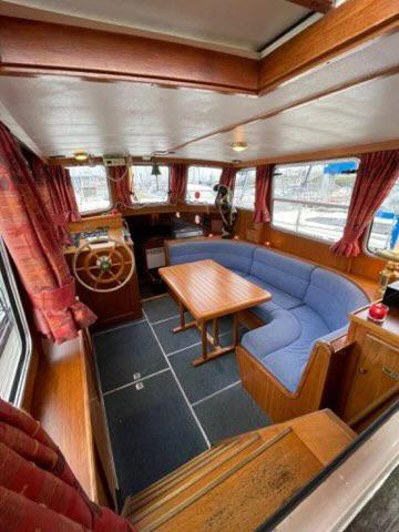 Photo de la galerie de l'établissement Séjour insolite- Bateau Hôtel- La Rochelle, à La Rochelle