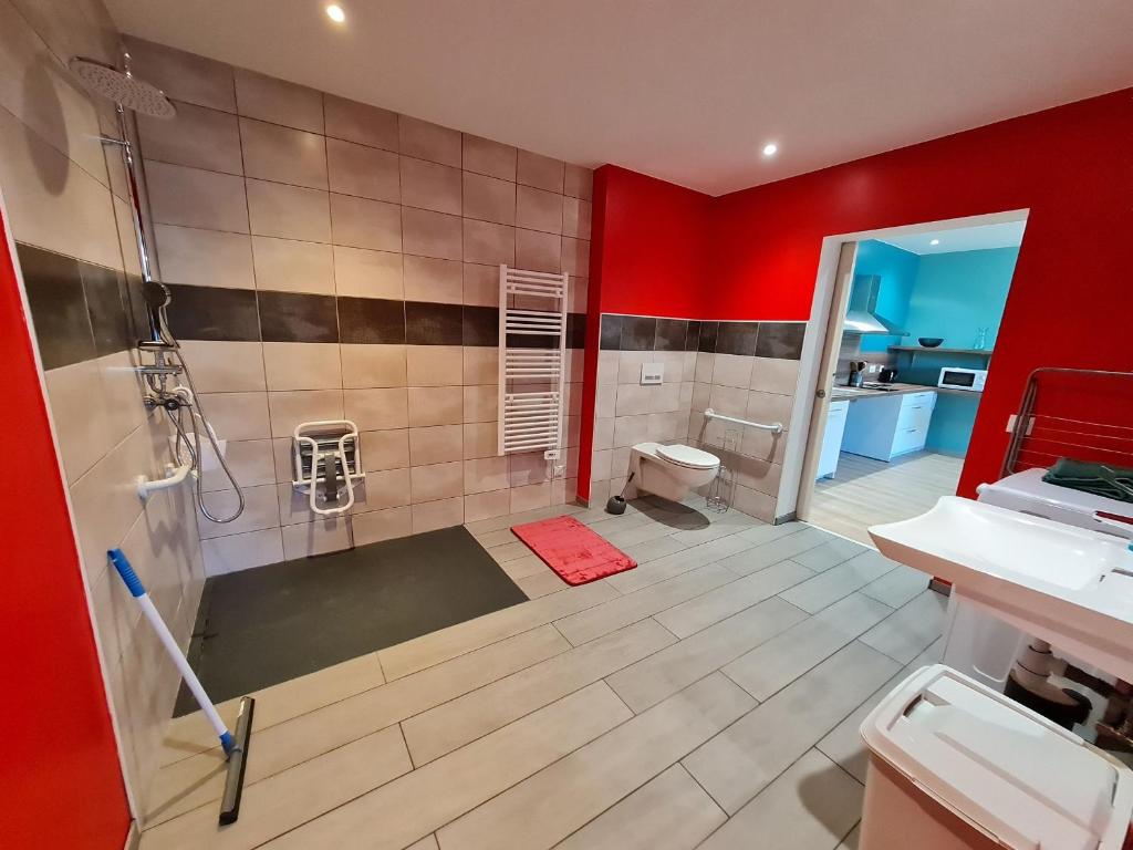 Gîte de Plain-Pied avec Confort Moderne, Nature et Loisirs à Proximité - FR-1-584-184 3