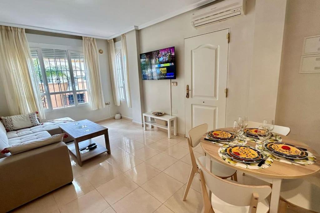 Fantastic town house in Lomas de Cabo Roig 2