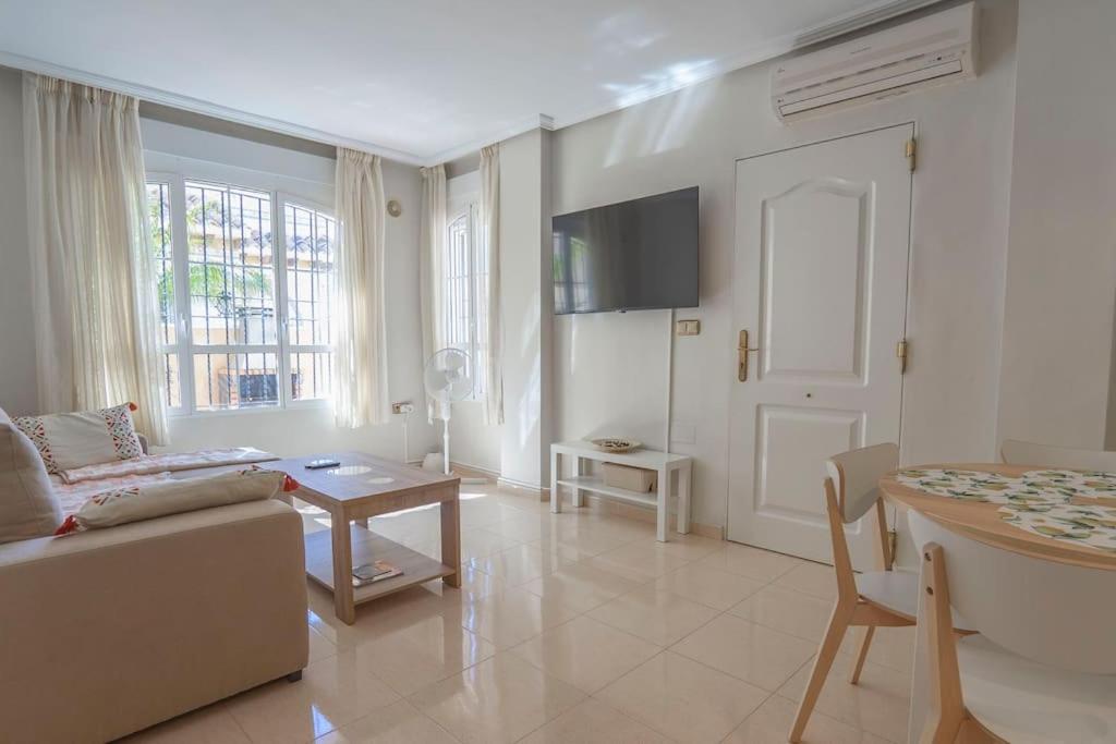 Fantastic town house in Lomas de Cabo Roig 4