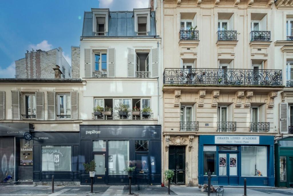 Rooftop garden in Paris 6