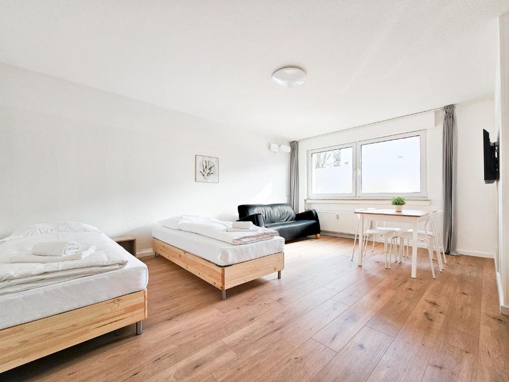 Tolstov Apartments - 2 or 3 Room Apartments - 15 Min zur Messe DUS & 10 Min Old Town DUS 8