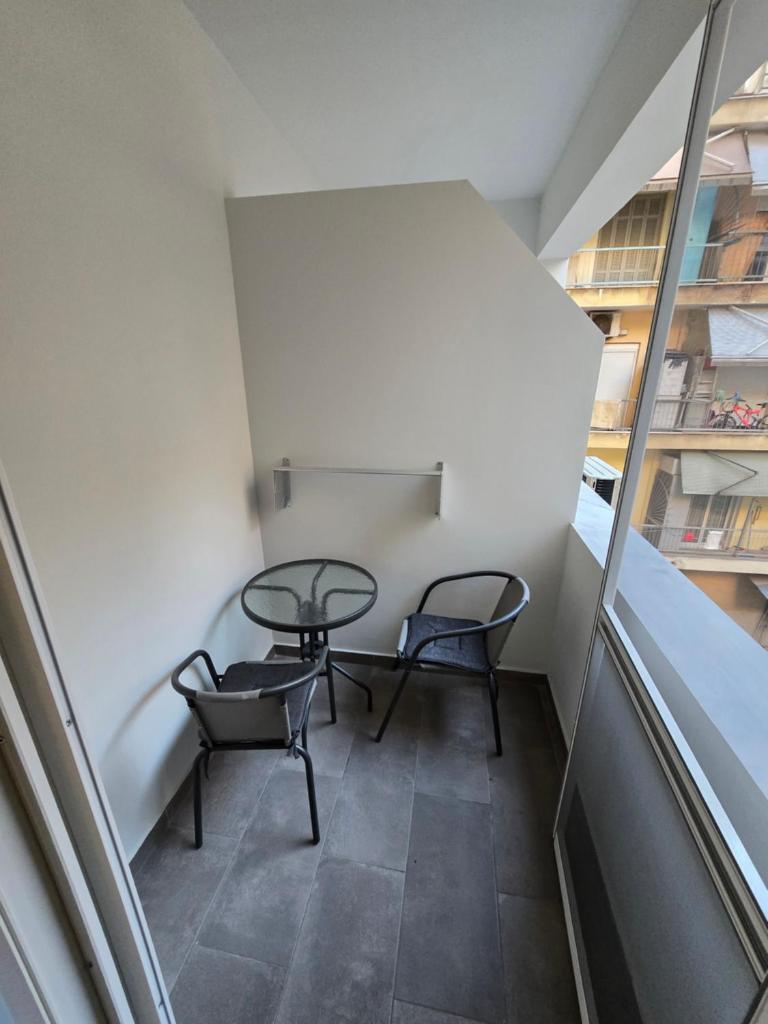 GREKO HOME WITH FREE PRIVATE PARKINg 3