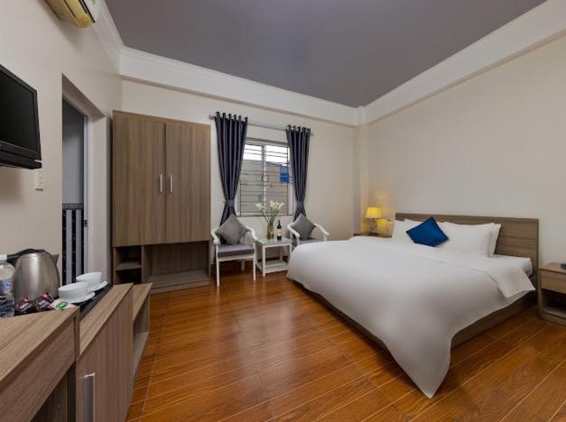 CatBa CenTral Hotel