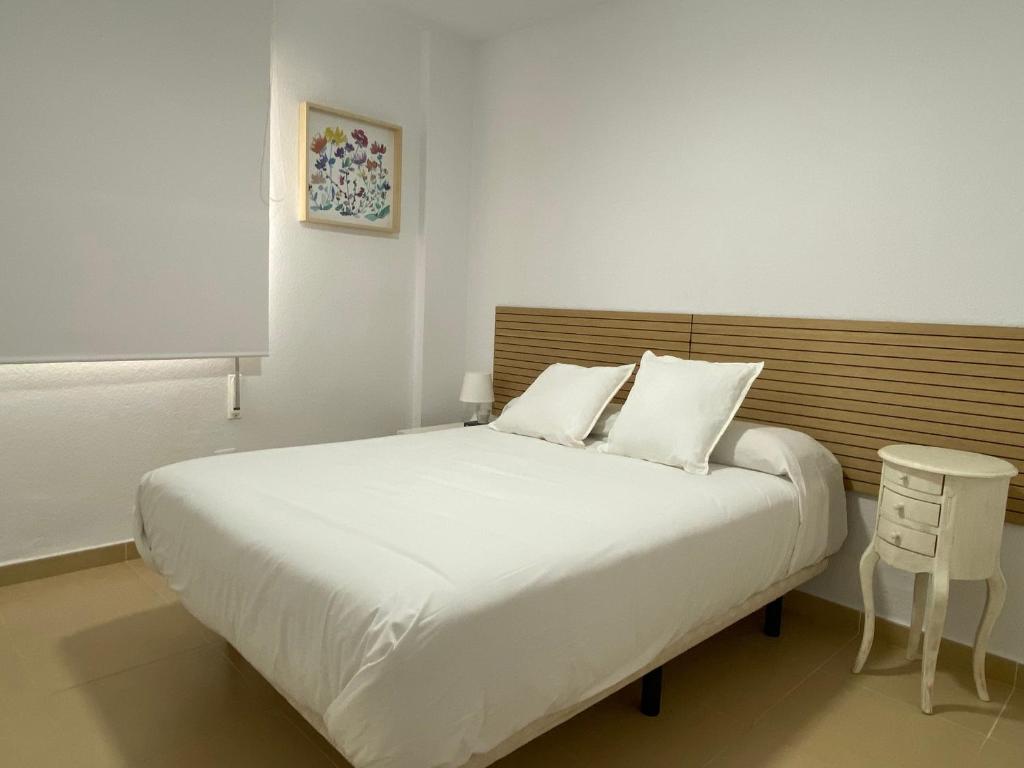 City & Beach Top-Floor Apartment 2