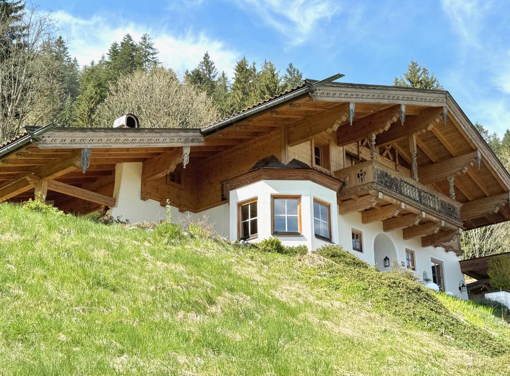 5* Panorama Chalet mit Sauna by Belle Stay 7