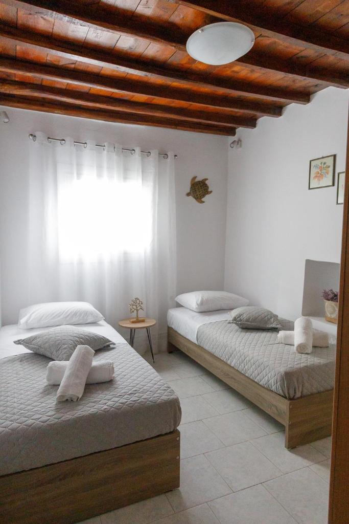 Leonardo's Home Cycladic cottage 6