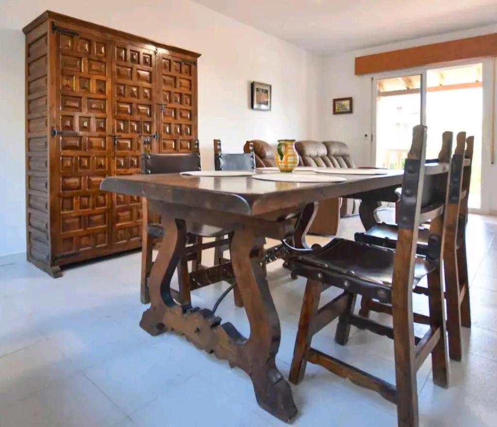 The three bedrooms Casa Barta - 300m from the beach with a beatiful see view from the terrace and private parking 4