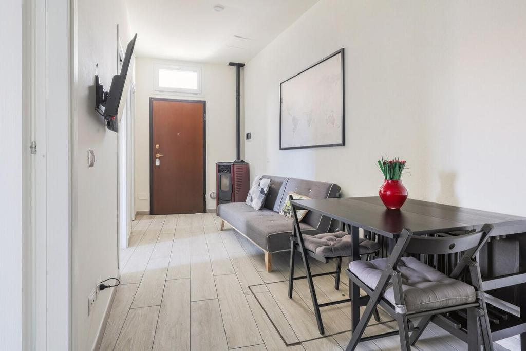 Jacuzzi & Relax - Casa Indipendente 20min da Milano 6