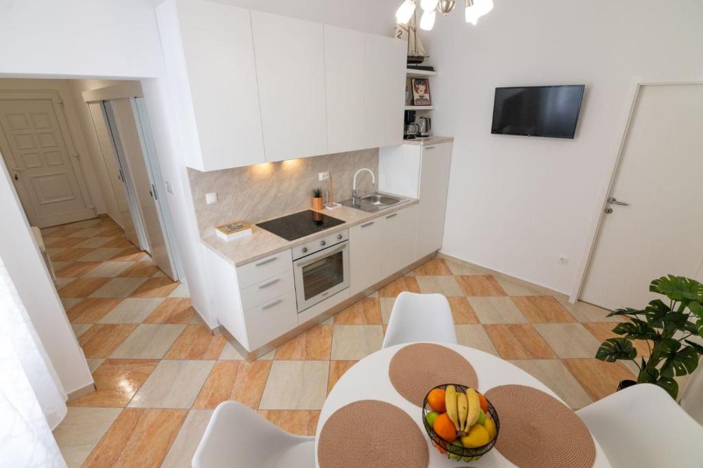 Teatro apartment 2