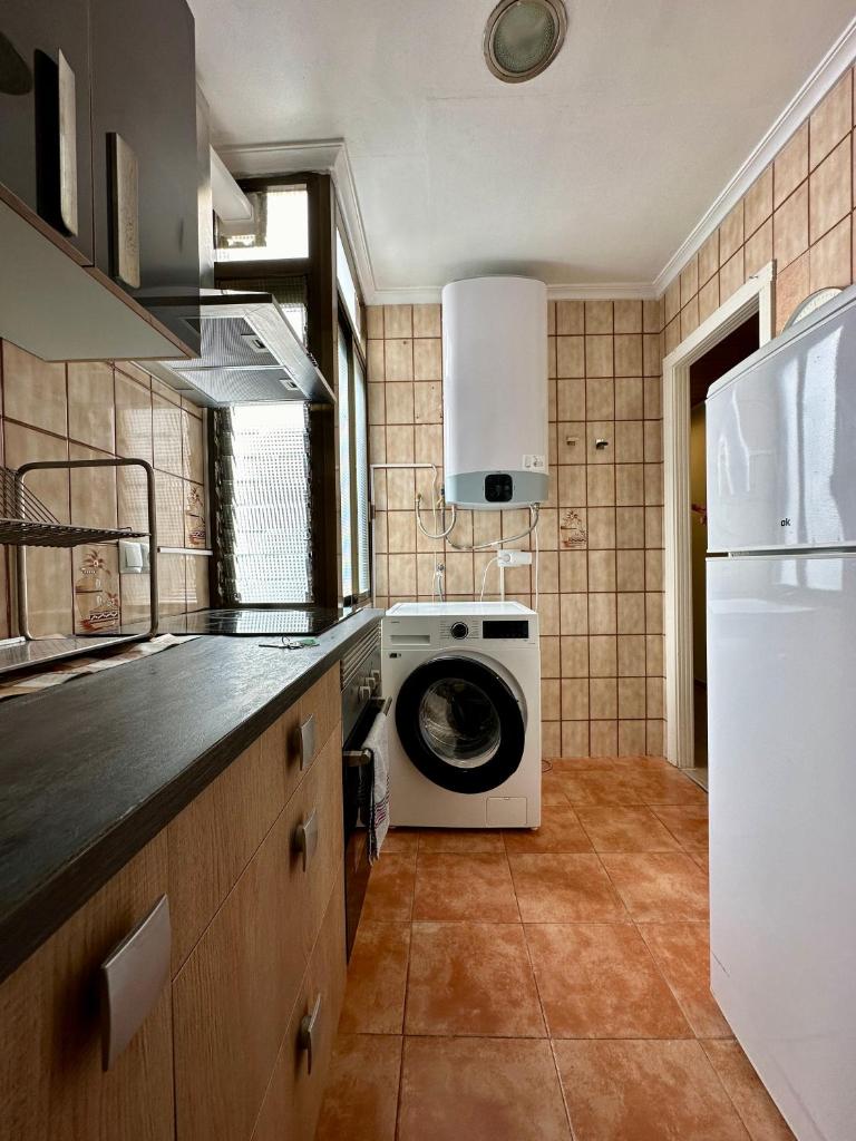 Spanish style flat close to center 4