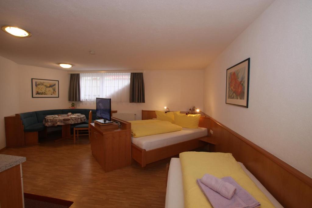 Apart Gruber 7