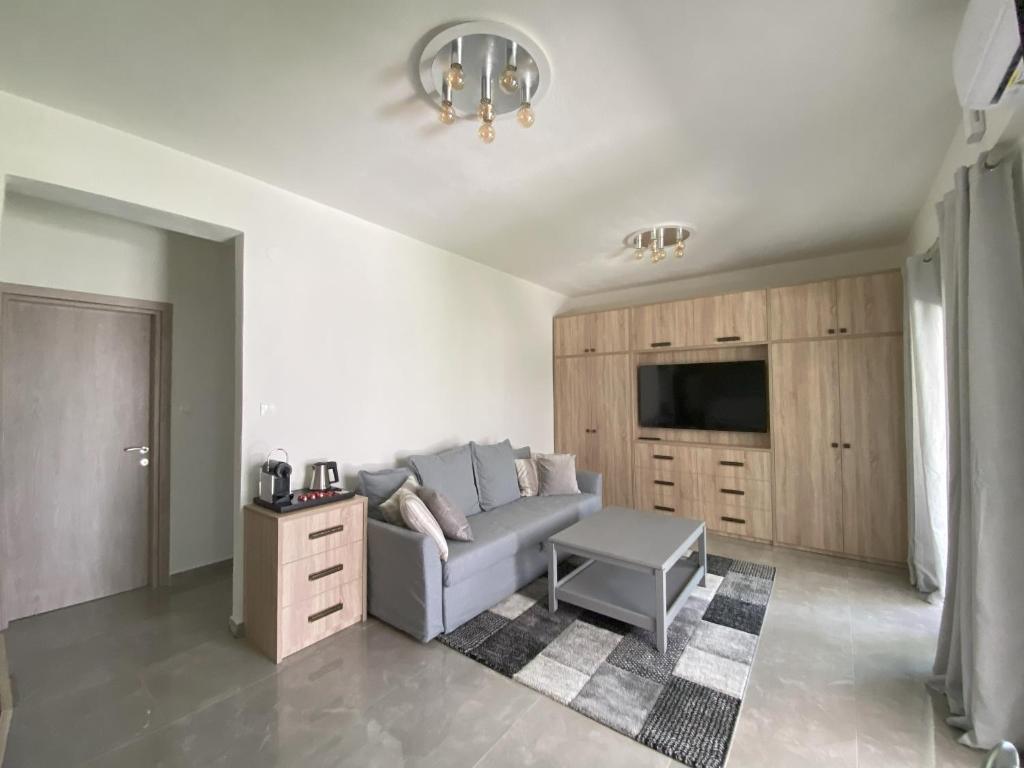Nikiti Sunrise Apartments 4